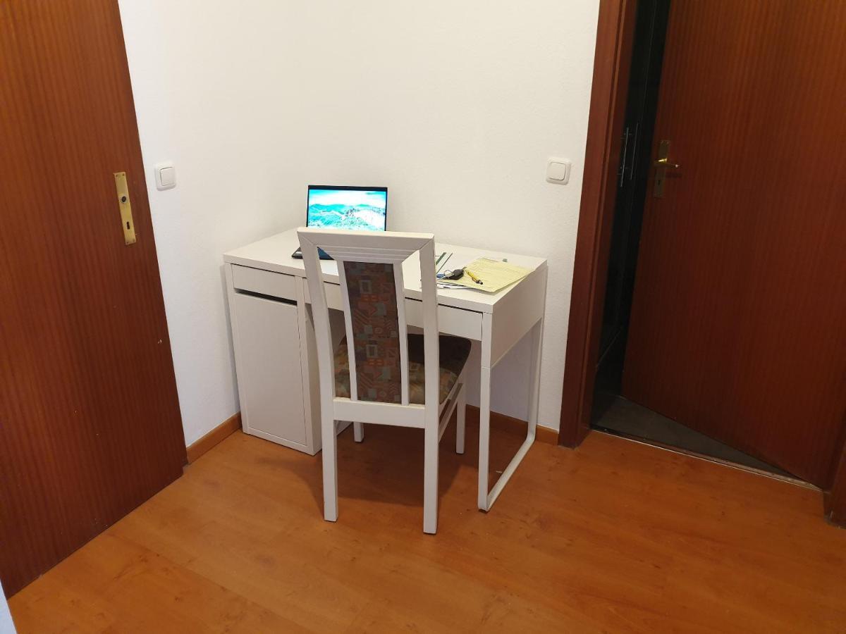 Andinas Ferienwohnung In Ruhiger Lage Direkt Am Wald Wilnsdorf Екстер'єр фото